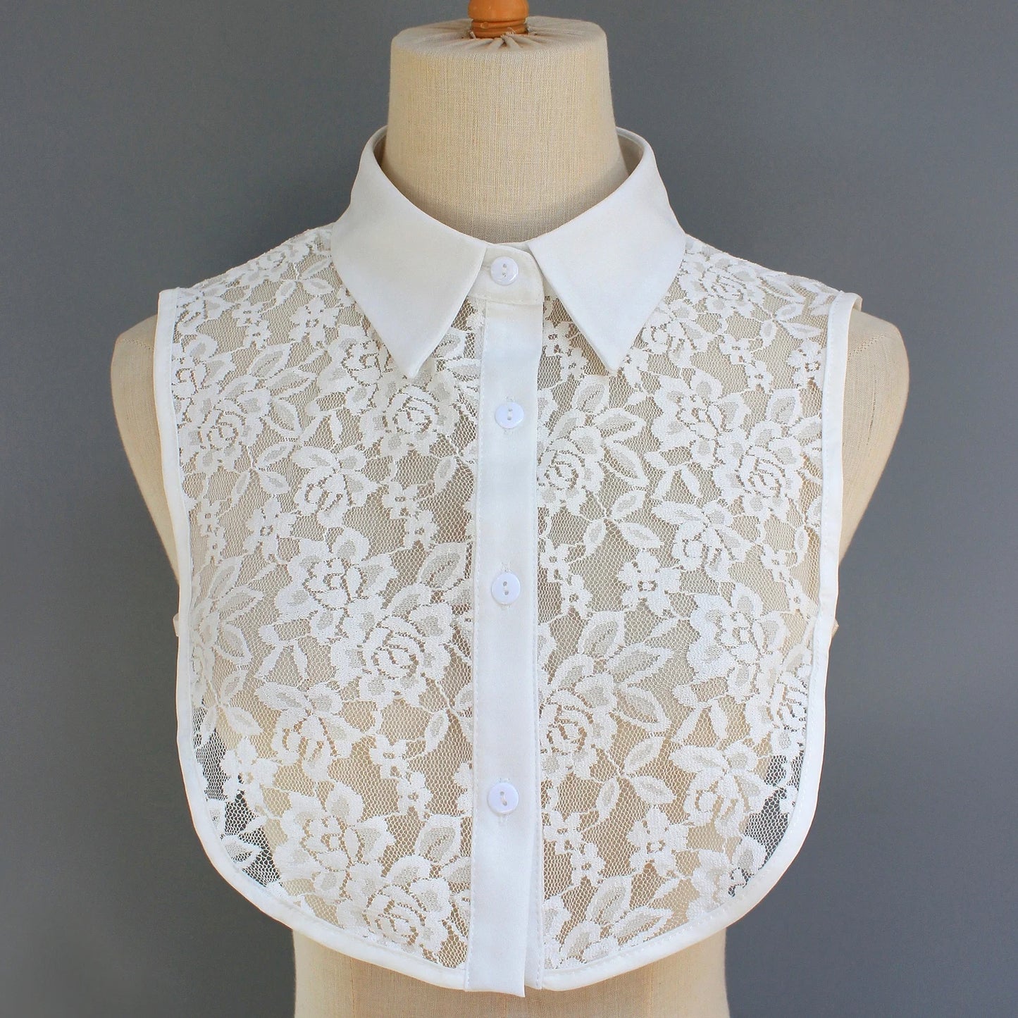Ivory Whisper Lace Collar