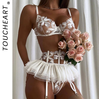 Boudoir Ballet Lace Suspender Set