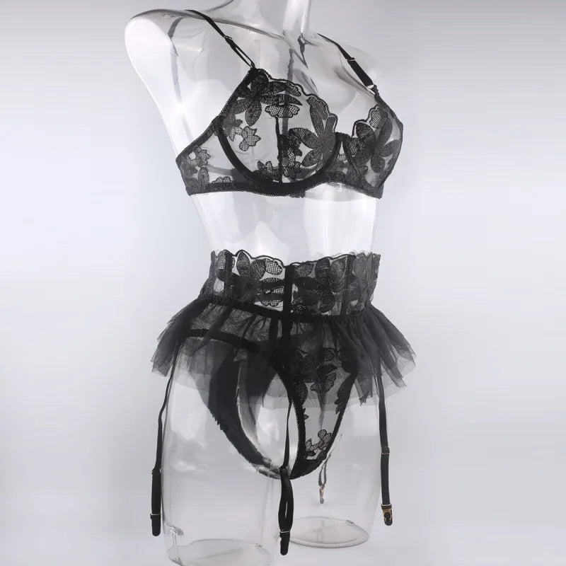 Boudoir Ballet Lace Suspender Set