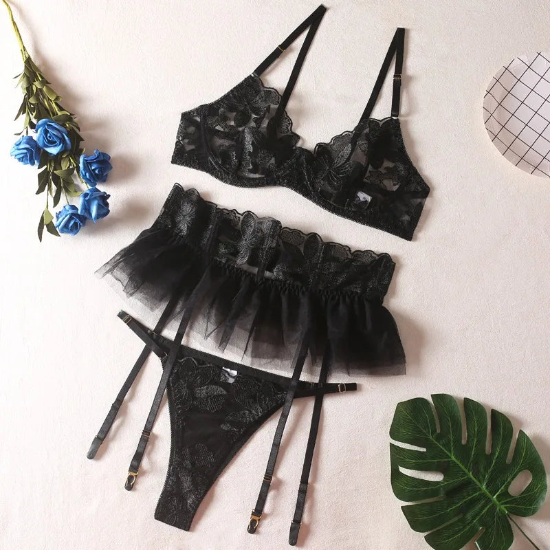Boudoir Ballet Lace Suspender Set
