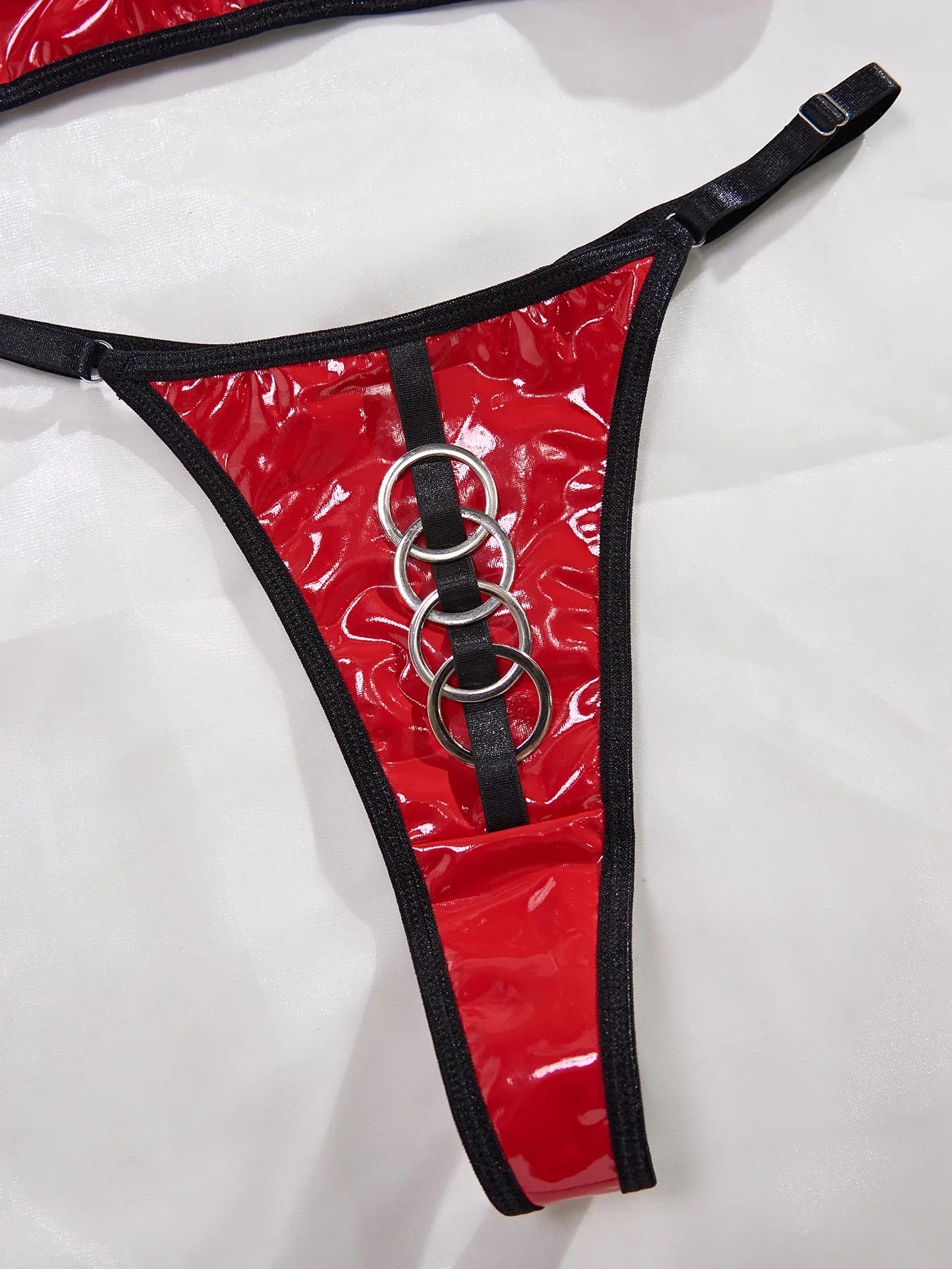 MUZISKAT Patent lingerie