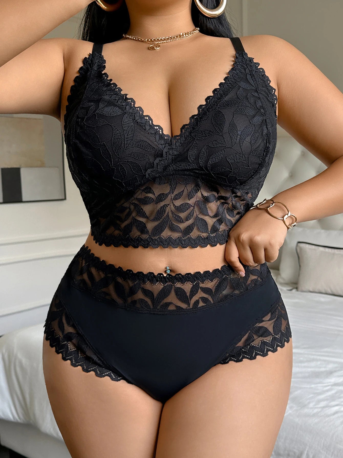Curve Devotion Lace Set