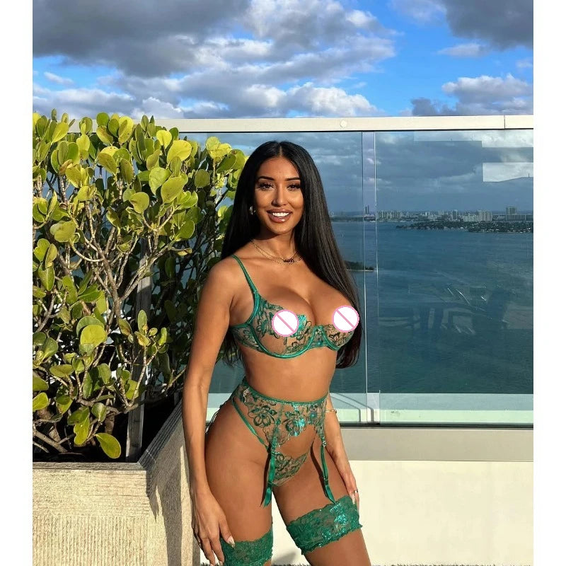 Emerald Seduction Lingerie Set