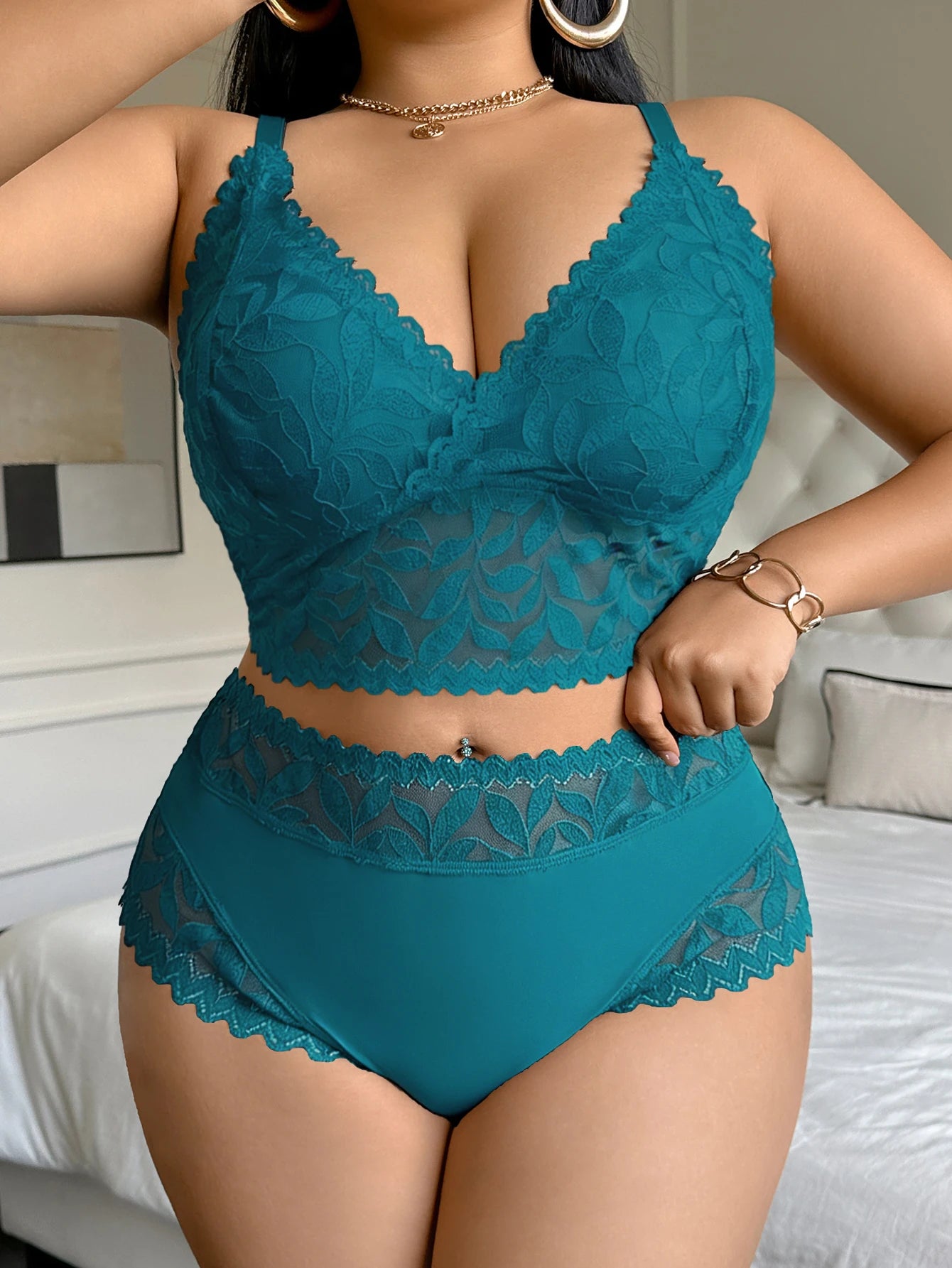 Curve Devotion Lace Set